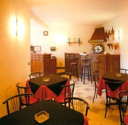 Hotel Il Giardino Dogliani Luaran gambar