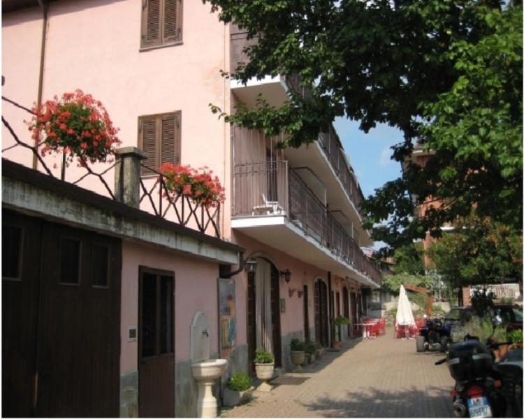 Hotel Il Giardino Dogliani Luaran gambar